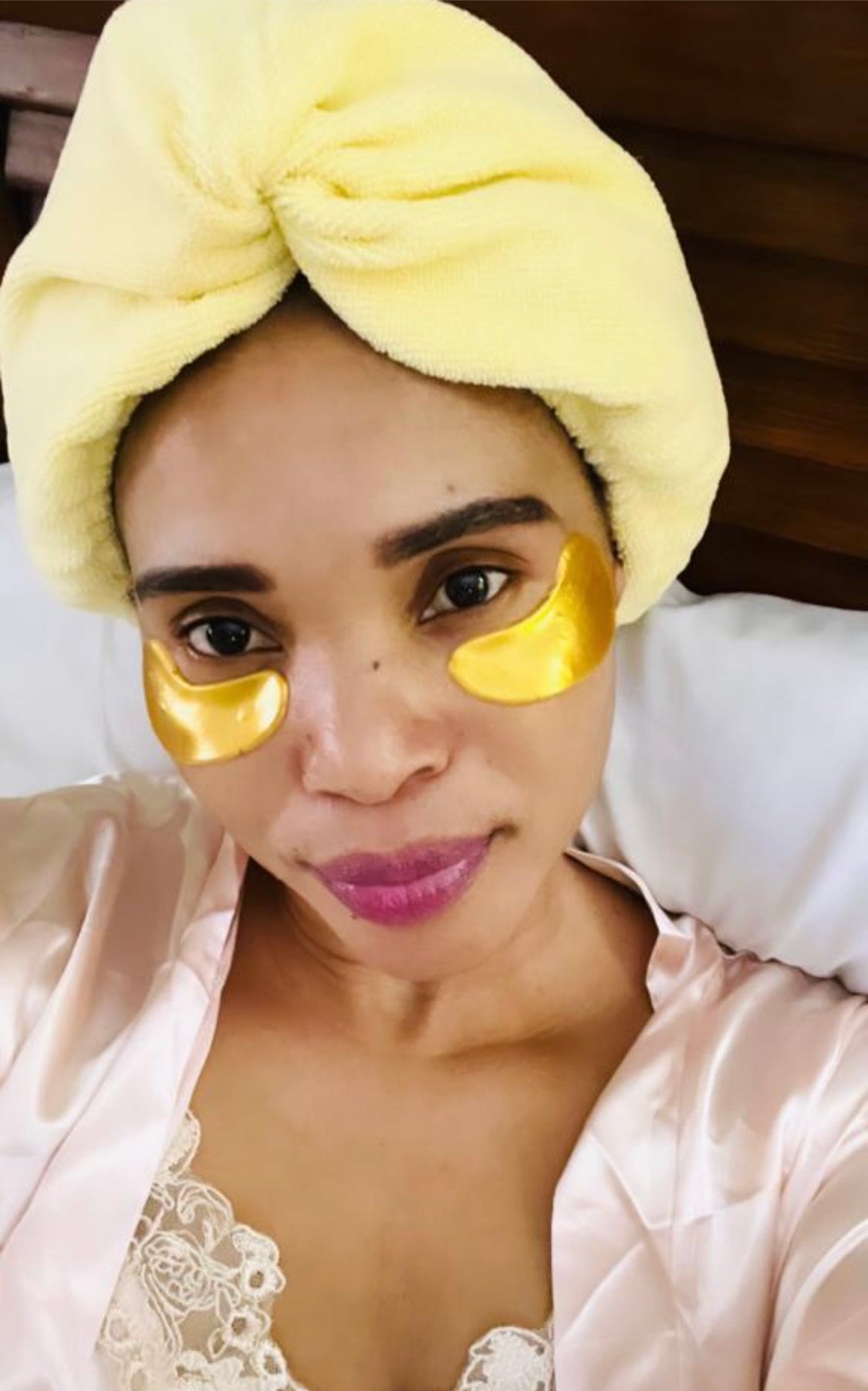 Roll over image to zoom in 24K Gold Eye Mask– 20 Pairs - Puffy Eyes and Dark Circles Treatments